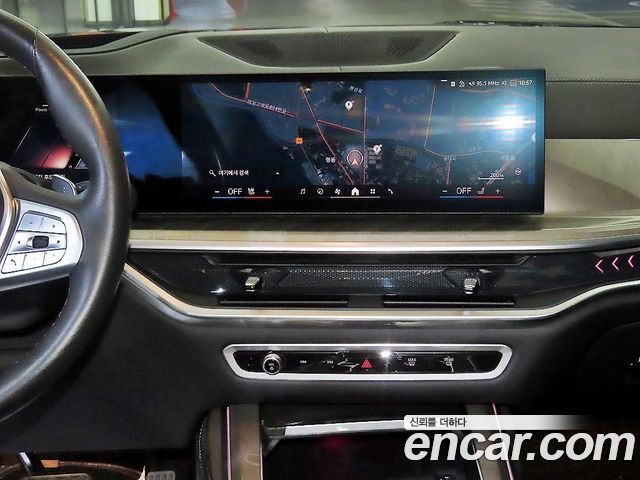 BMW X7 xDrive 40i Design Pure Excellence 6-Seater