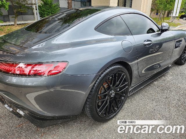 Mercedes-Benz AMG GT 4.0