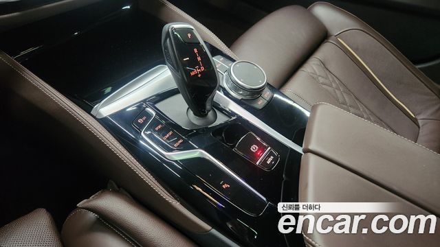 BMW 5-Series 530i xDrive M Sport Package