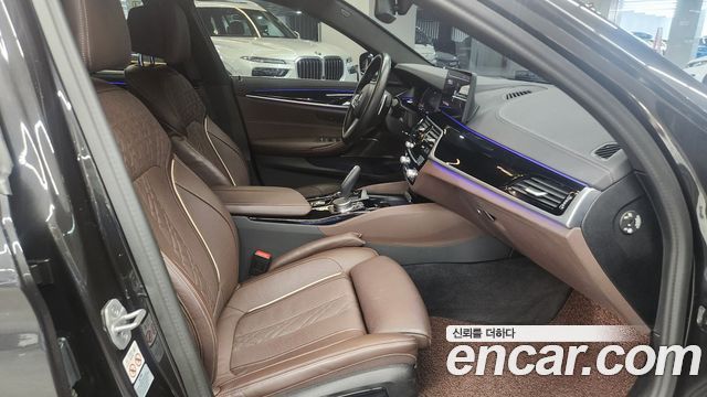 BMW 5-Series 530i xDrive M Sport Package