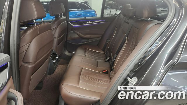 BMW 5-Series 530i xDrive M Sport Package