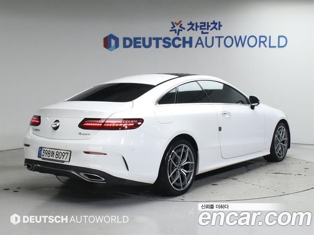 Mercedes-Benz E-Class E300d 4MATIC Coupe