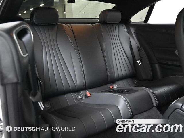 Mercedes-Benz E-Class E300d 4MATIC Coupe