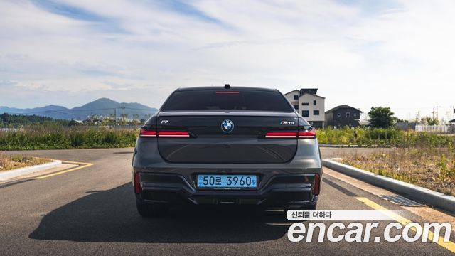 BMW i7 M70 xDrive M Performance