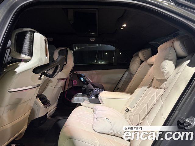 BMW i7 M70 xDrive M Performance