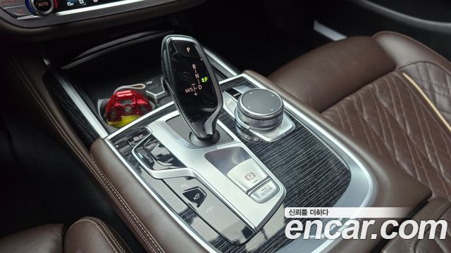 BMW 7-Series 740Li xDrive M Sport Package