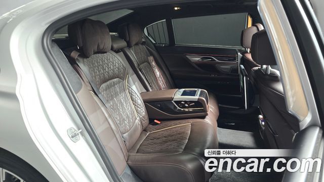 BMW 7-Series 740Li xDrive M Sport Package