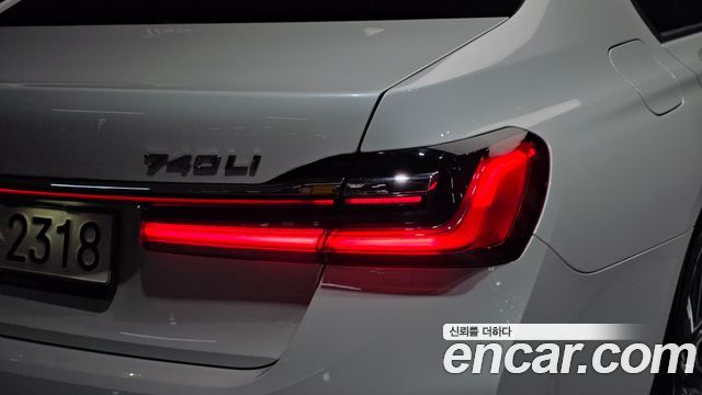 BMW 7-Series 740Li xDrive M Sport Package