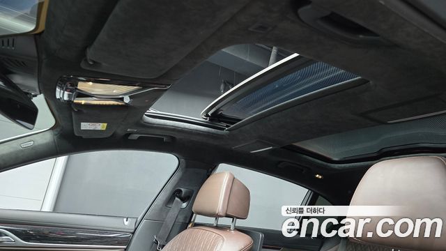 BMW 7-Series 740Li xDrive M Sport Package