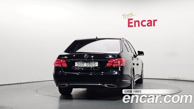 Mercedes-Benz E-Class E220 Bluetec Avantgarde