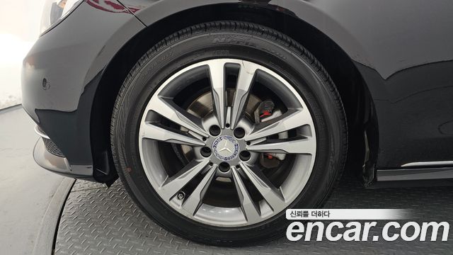 Mercedes-Benz E-Class E220 Bluetec Avantgarde