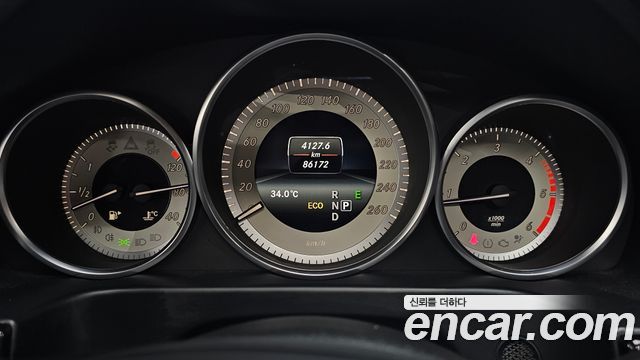 Mercedes-Benz E-Class E220 Bluetec Avantgarde