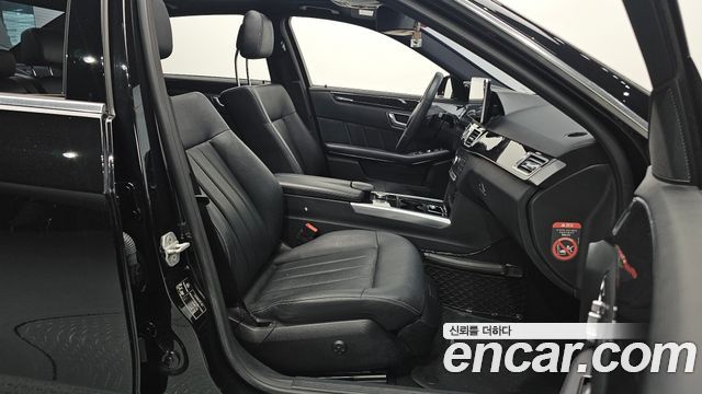 Mercedes-Benz E-Class E220 Bluetec Avantgarde