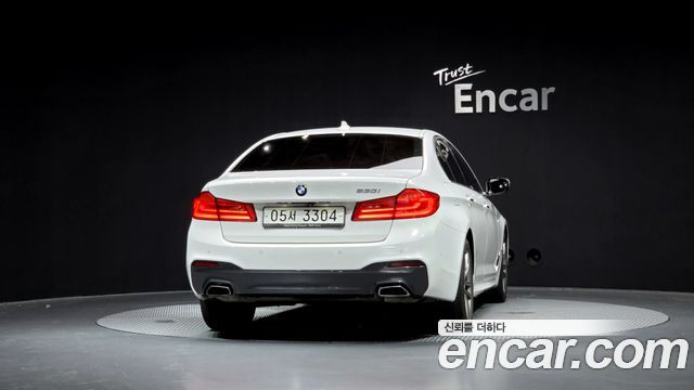 BMW 5-Series 530i M Sport Package Plus