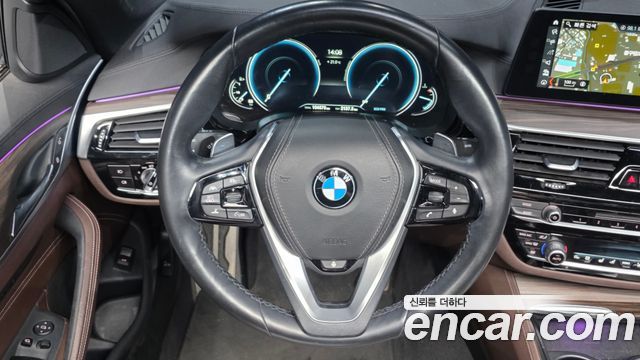 BMW 5-Series 530i M Sport Package Plus