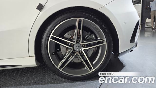 Mercedes-Benz A-Class AMG A45 4MAITC+ Hatchback