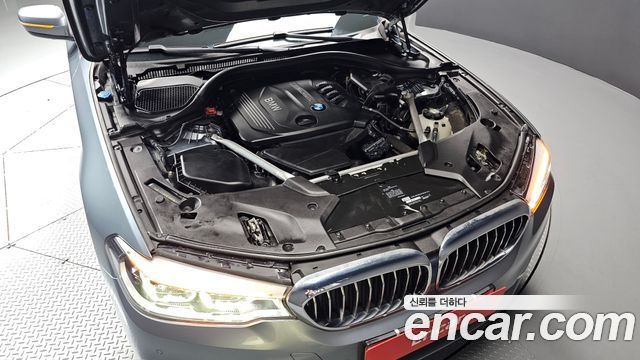 BMW 5-Series 520d Luxury Special Edition