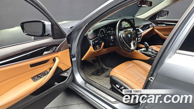 BMW 5-Series 520d Luxury Special Edition