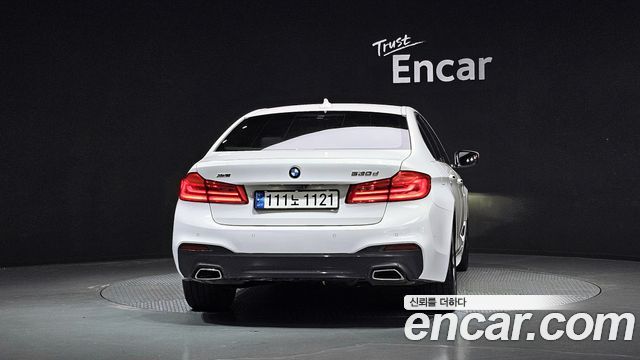 BMW 5-Series 520d xDrive M Sport Package