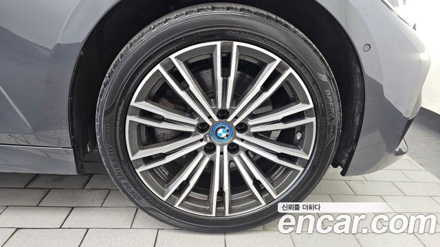 BMW 3-Series 320e M Sports