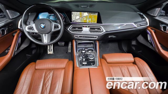 BMW X6 M50i