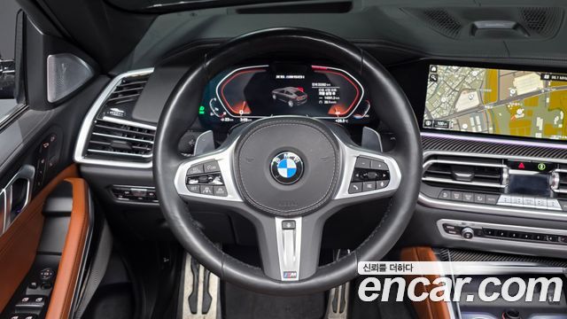BMW X6 M50i