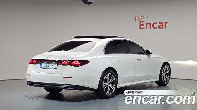 Mercedes-Benz E-Class E200 Avantgarde