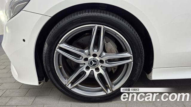 Mercedes-Benz E-Class E220d Coupe