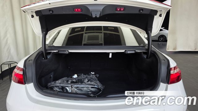 Mercedes-Benz E-Class E220d Coupe