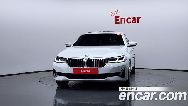 BMW 5-Series 530e Luxury