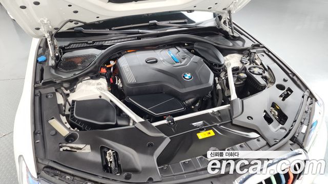 BMW 5-Series 530e Luxury