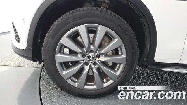Mercedes-Benz GLC-Class GLC350e 4MATIC