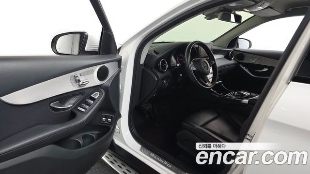 Mercedes-Benz GLC-Class GLC350e 4MATIC