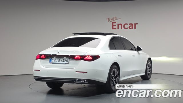Mercedes-Benz E-Class E200 Avantgarde