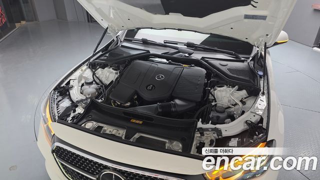 Mercedes-Benz E-Class E200 Avantgarde