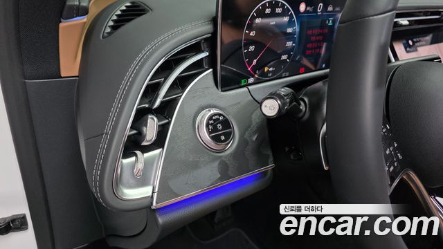 Mercedes-Benz E-Class E200 Avantgarde