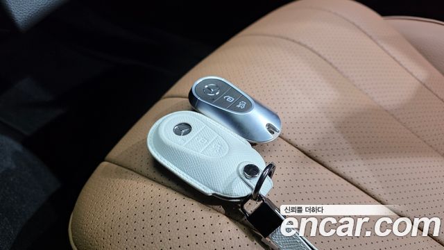 Mercedes-Benz E-Class E200 Avantgarde