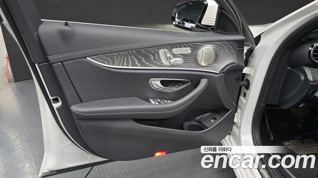 Mercedes-Benz E-Class E350 4MATIC Avantgarde