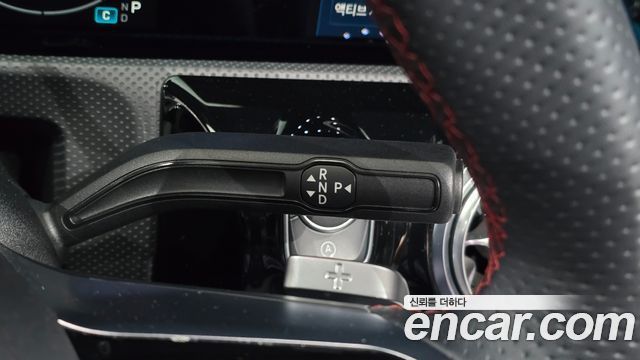 Mercedes-Benz CLA-Class CLA250 4MATIC
