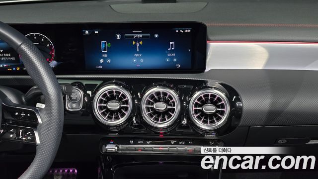 Mercedes-Benz CLA-Class CLA250 4MATIC