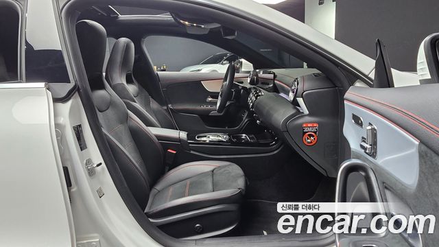Mercedes-Benz CLA-Class CLA250 4MATIC