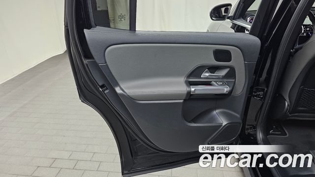 Mercedes-Benz EQB EQB300 4MATIC