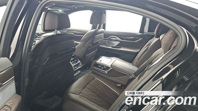 BMW 7-Series 740d xDrive Design Pure Excellence