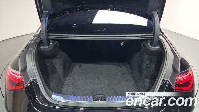 Mercedes-Benz S-Class S500L 4MATIC