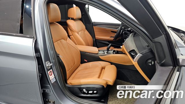 BMW 5-Series 520d xDrive M Sport Package Plus