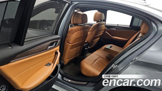 BMW 5-Series 520d xDrive M Sport Package Plus
