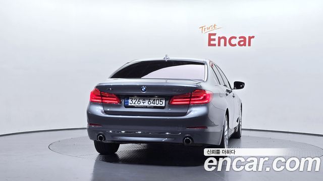 BMW 5-Series 530i xDrive Luxury Plus