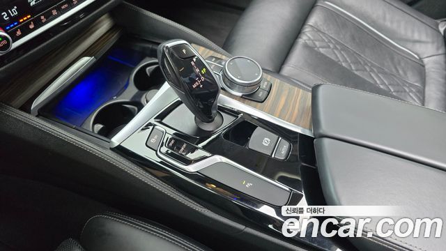 BMW 5-Series 530i xDrive Luxury Plus