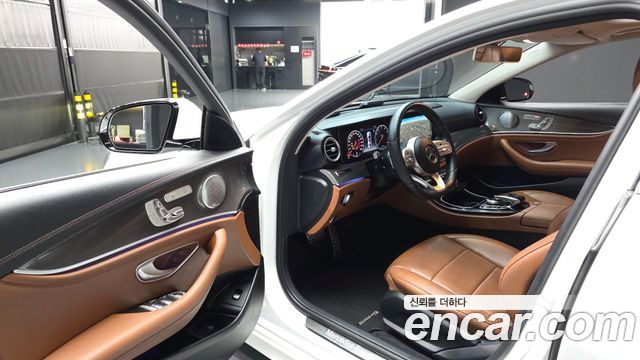 Mercedes-Benz E-Class E350 4MATIC AMG Line