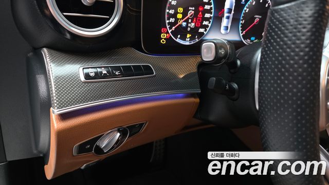 Mercedes-Benz E-Class E350 4MATIC AMG Line